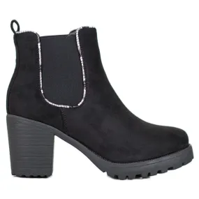 Erynn Suède Chelsea Boots op het platform zwart