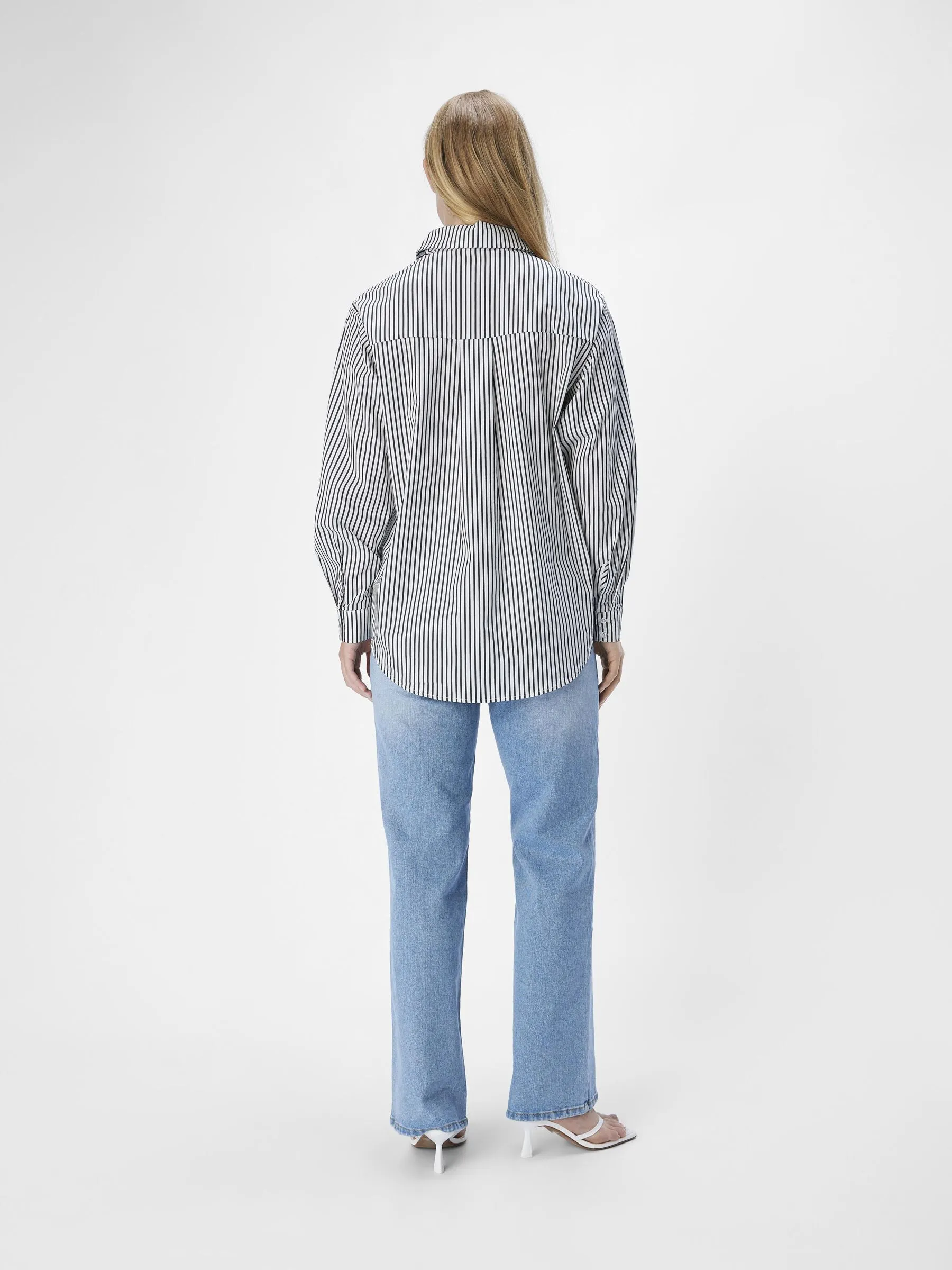 LOOSE FIT OVERHEMD