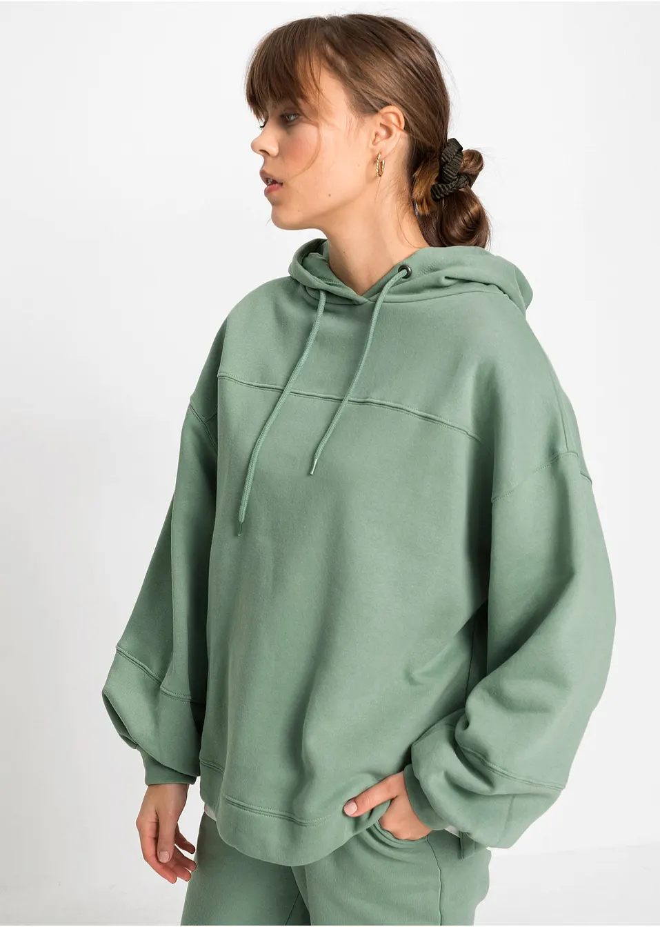 Oversized hoodie   