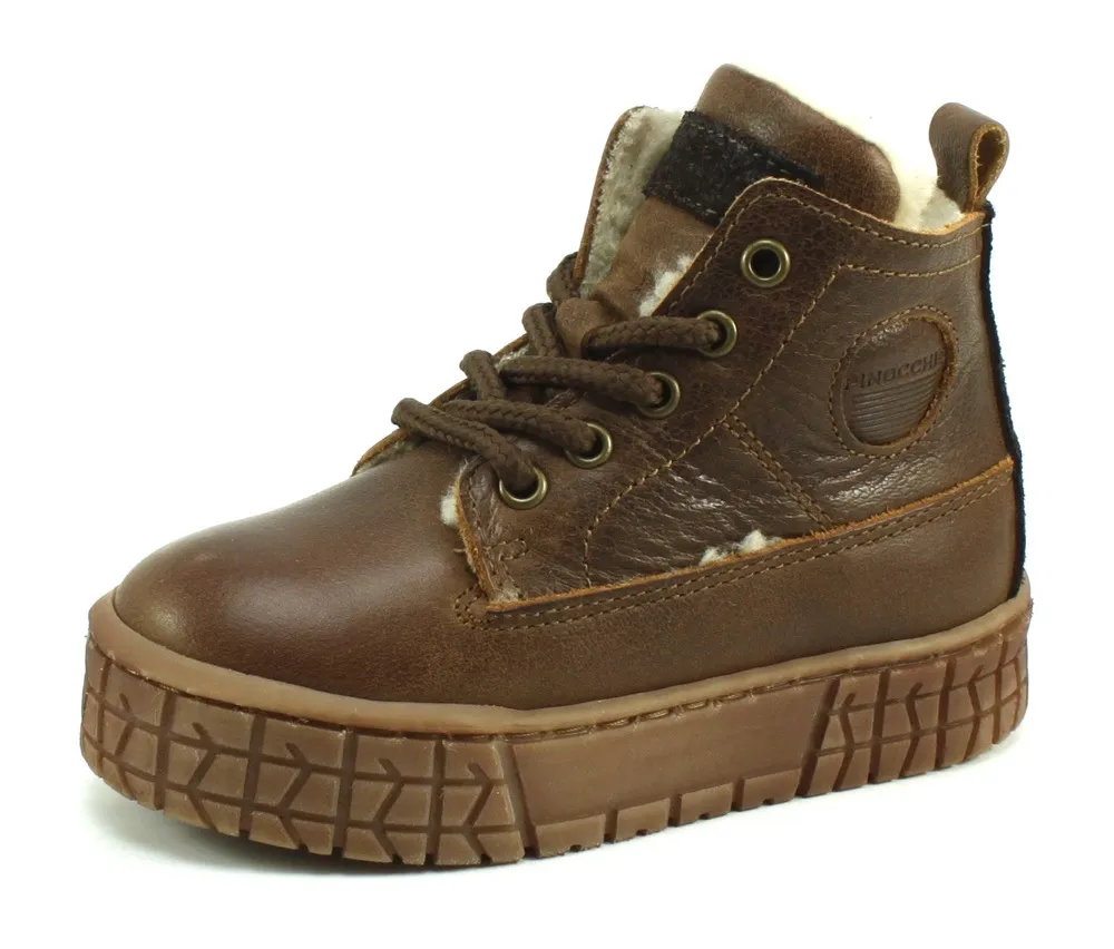 Pinocchio P2461/214 hoog Bruin